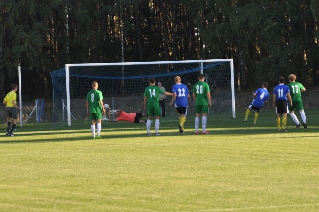 Zdjęcia z rozegranego 7 września 2013 r. meczu IV ligi Amator Kiełpino - Powiśle Dzierzgoń, zakończonego remisem 1:1