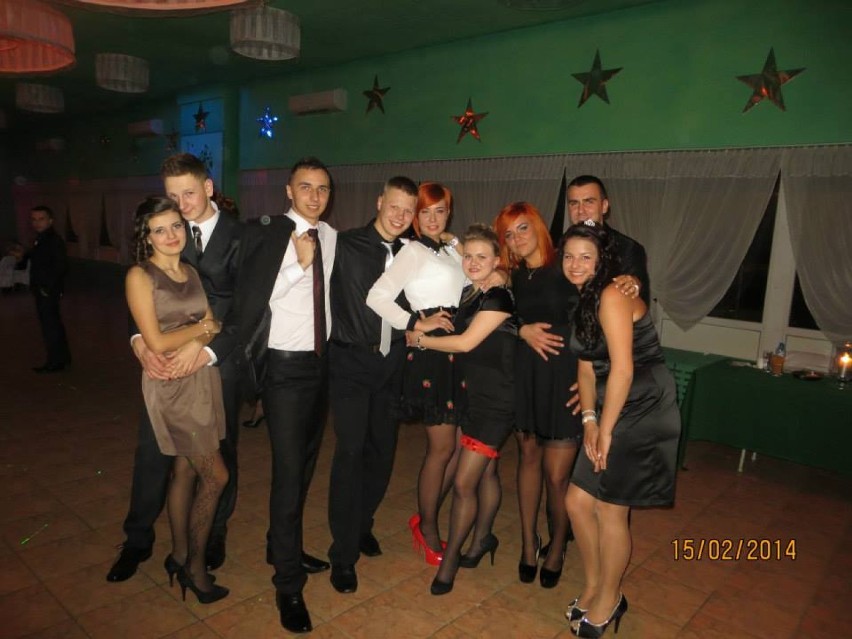 Studniówka 2014: Ornontowice. Poloneza zatańczyli maturzyści z ZSP nr 1 