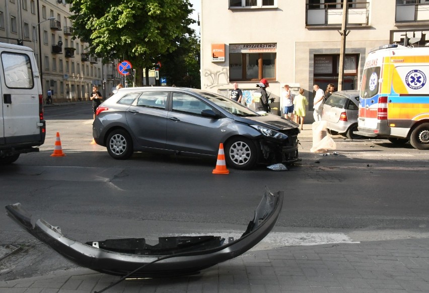Wypadek w Kielcach na skrzyżowaniu Seminaryjskiej i Żeromskiego. Cztery osoby w szpitalu, w tym dziecko!