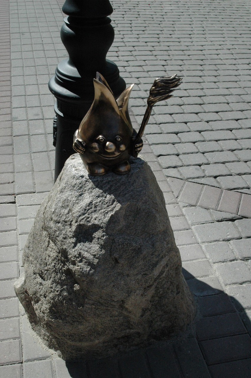 Żorek z pochodnią zamieszkał w Żorach 11 maja 2012 r. To druga taka figura w mieście
