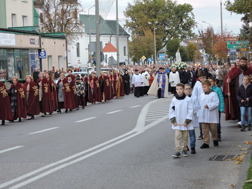 Zakończenie Nabożeństw Fatimskich w Bielsku i procesja ulicami miasta 