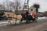 Święty Mikołaj przyjechał bryczką do Osieka nad Notecią. Dzieci czekały na niego przez cały rok 