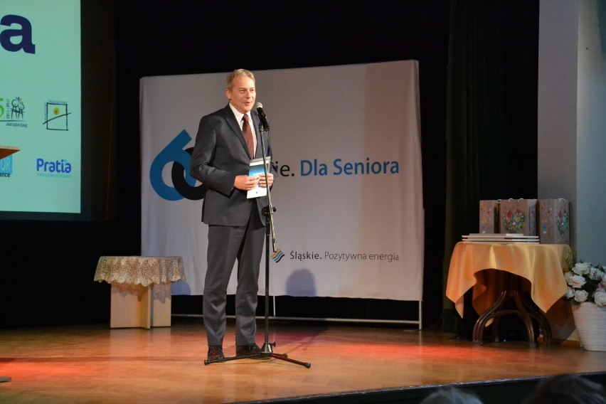 V Forum Seniora w Jastrzębiu-Zdroju otwarte - na sali ponad 200 seniorów [ZDJĘCIA I WIDEO]