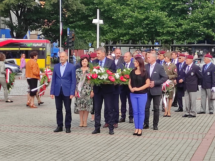 Na placu Kościuszki w Oświęcimiu odbyły się dzisiaj, 1...