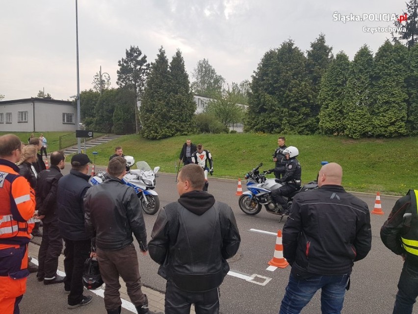 Częstochowa: Policja szkoliła motocyklistów [ZDJĘCIA] Akcja "MotoAsy" odbyła się na terenie częstochowskiego WORD