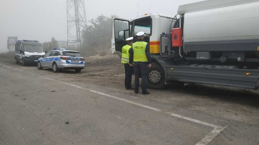 Policjanci z Radziejowa i inspektorzy ITD kontrolowali ciężarówki w powiecie radziejowskim