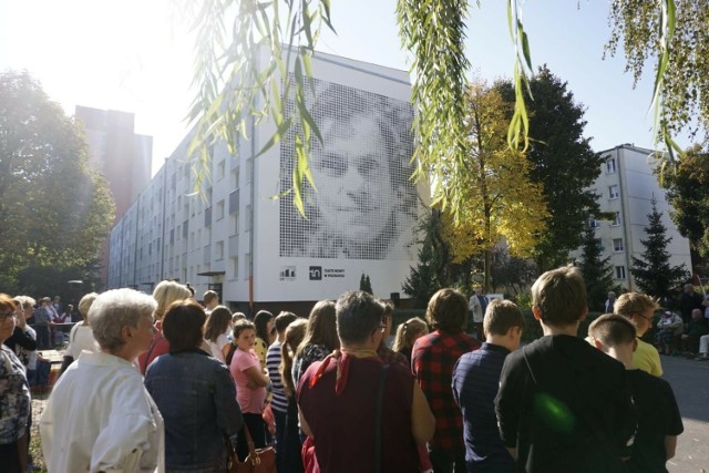 W Poznaniu aktorka została uhonorowana m.in. na muralu, który można zobaczyć na bloku 70-76 na osiedlu Armii Krajowej.