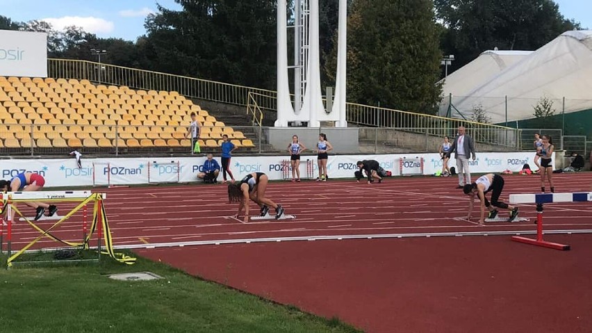 Pleszewscy lekkoatleci podczas mityngu okręgowego w ramach Klubowej Ligi U-16