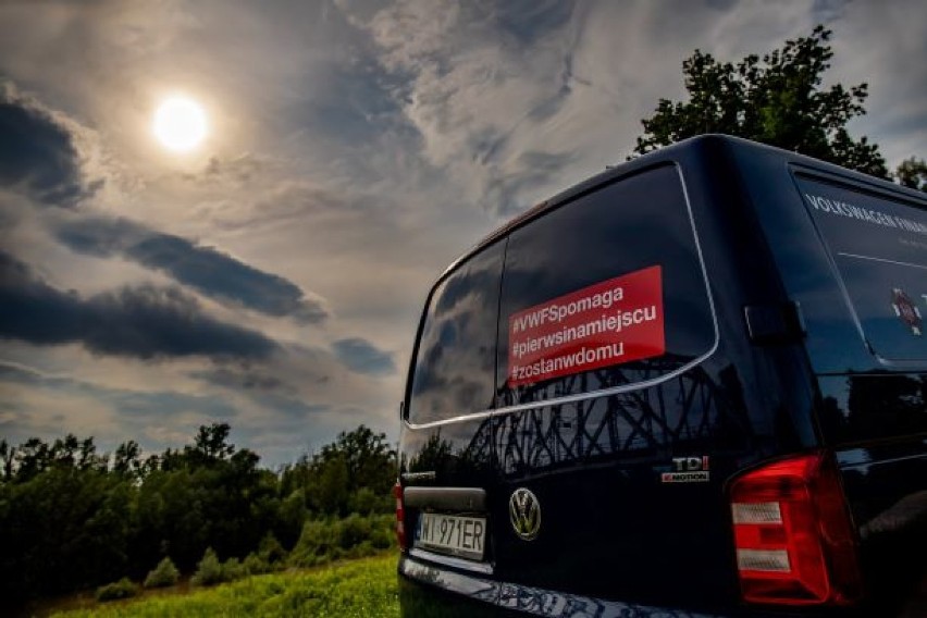 Volkswagen Financial Services razem ze strażakami walczą z koronawirusem