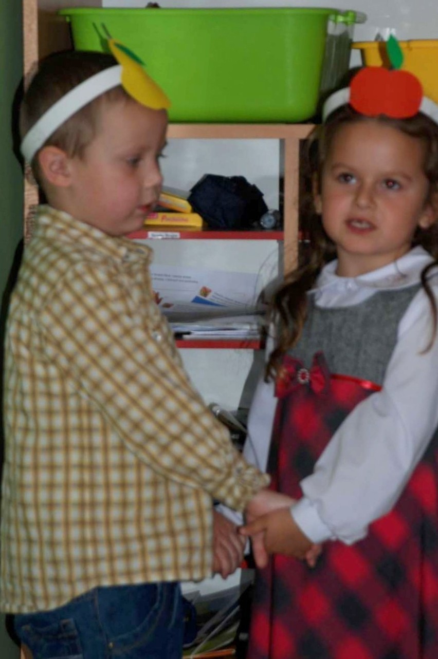 Pasowanie przedszkolaków w Łowyniu