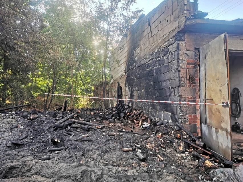 Pożar w Sroczewie doszczętnie zniszczył stodołę. Płomienie...