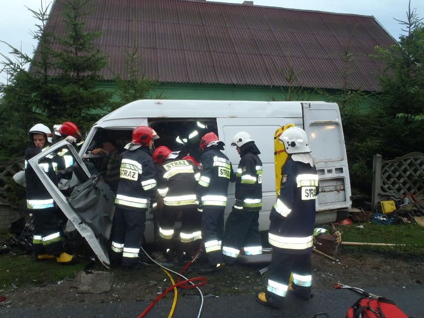 Wypadek busa pod Nowym Tomyślem
