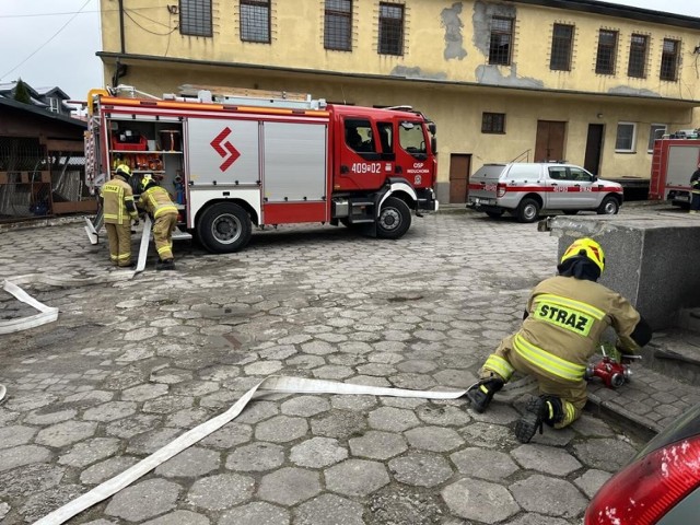 Podczas ćwiczeń strażackich na terenie piekarni w Busku