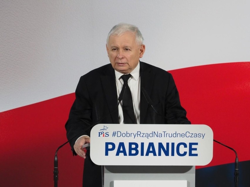 Prezes Jarosław Kaczyński w Pabianicach: "Nie boimy się pojęcia naród"