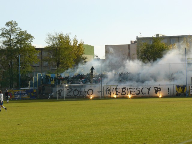 Ekscesy kibiców podczas meczu na stadionie w Radomsku