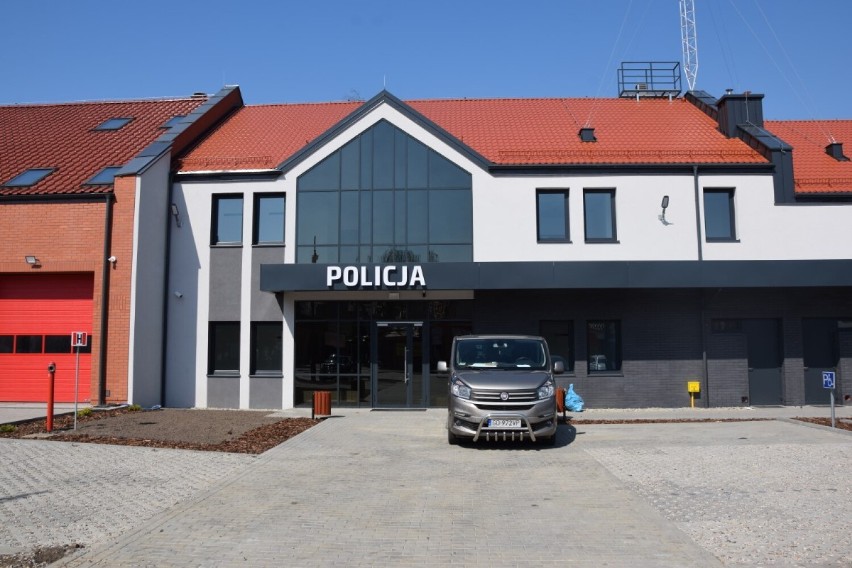 Nowy komisariat i punkt medyczny w Łebie po odbiorach. Wkrótce otwarcie