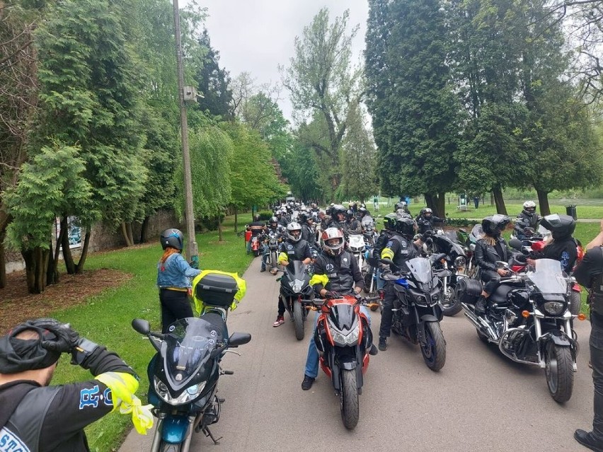 W ramach akcji odbyła się parada motocyklistów ulicami...