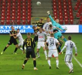 GKS Tychy 3:1 GKS Jastrzębie. Wygrana w derbach dla tyszan. ZDJĘCIA, RELACJA