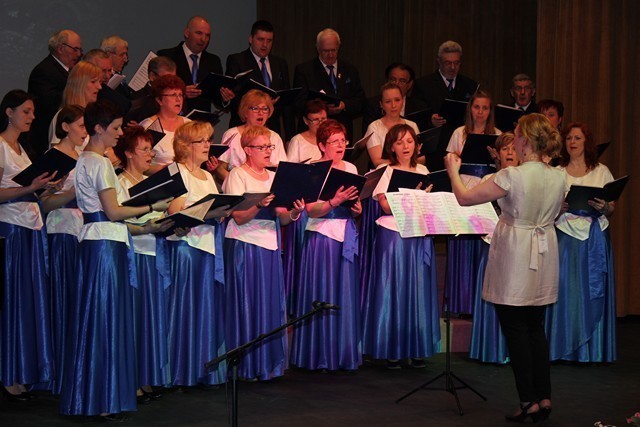 Koncert wiosenny w Miejskim Domu Kultury [ZDJĘCIA]