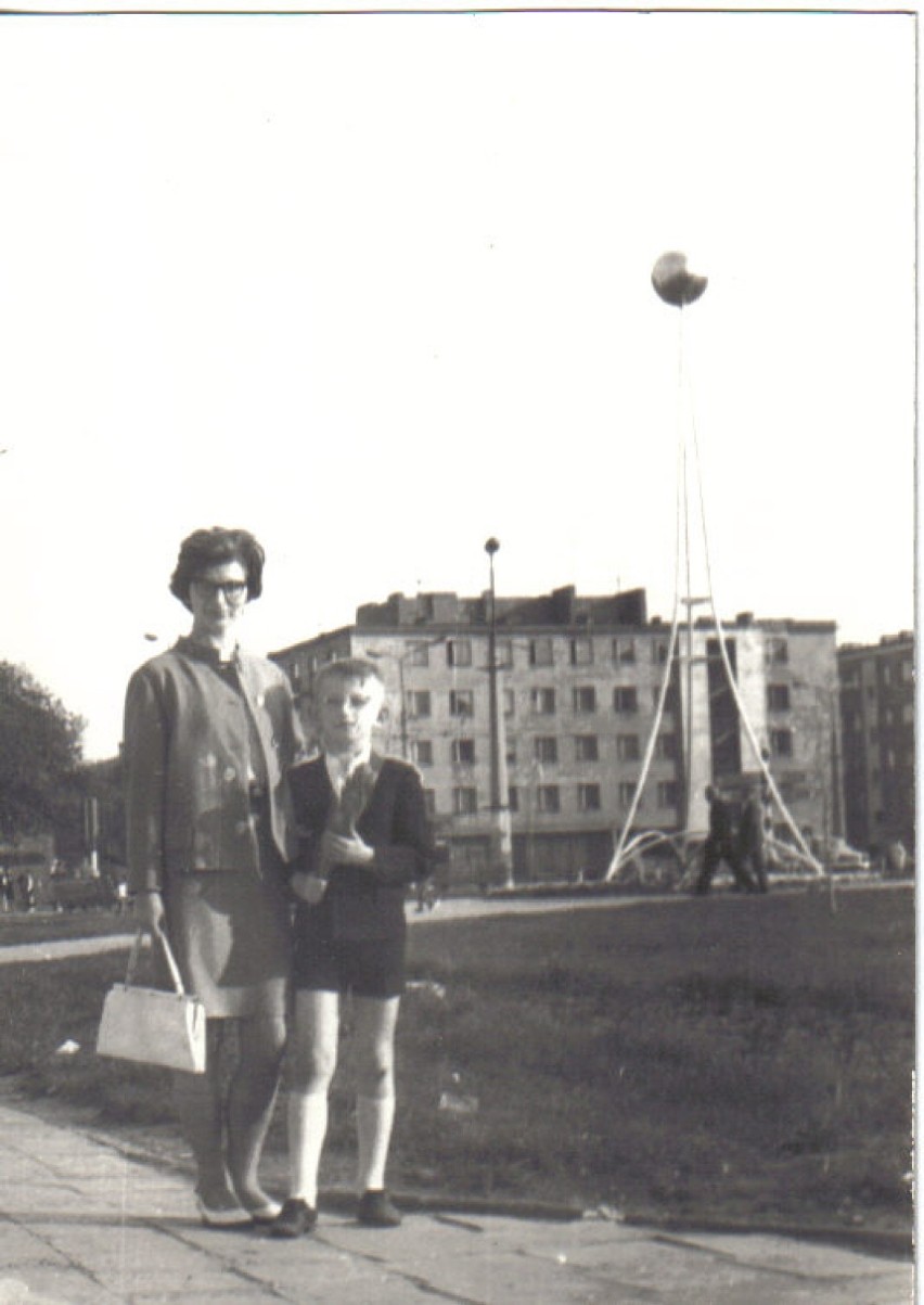 Moja Babcia z wujkiem w centrum Gorzowa.