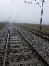 Zamknięty przejazd kolejowy w Moszczenicy