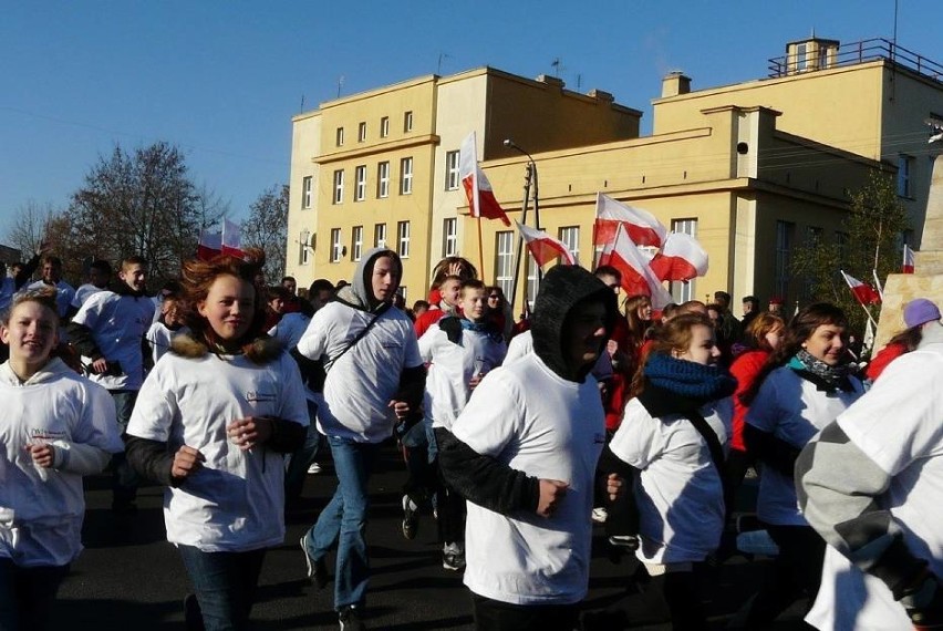 Bieg Niepodległości w Tomaszowie Maz. na starych zdjęciach. Tak świętowali mieszkańcy!