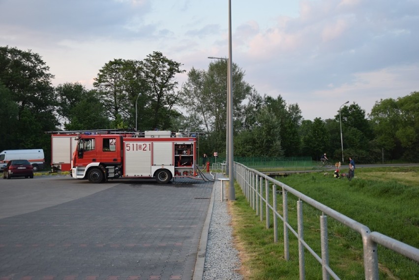 Wyciek gazu na Wojska Polskiego. Interweniuje policja, straż i pogotowie gazowe