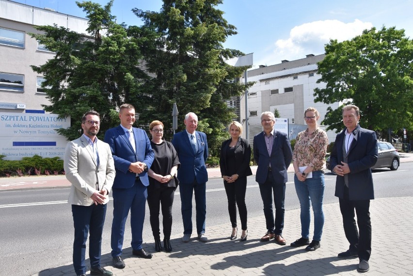 Konferencje prasową poprowadził Poseł na Sejm RP Marcin...