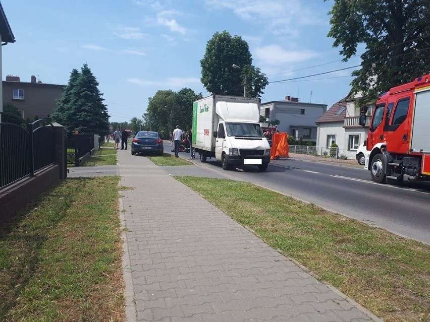 Krotoszyn: Groźne potrącenie rowerzystki na ulicy Zdunowskiej [ZDJĘCIA]