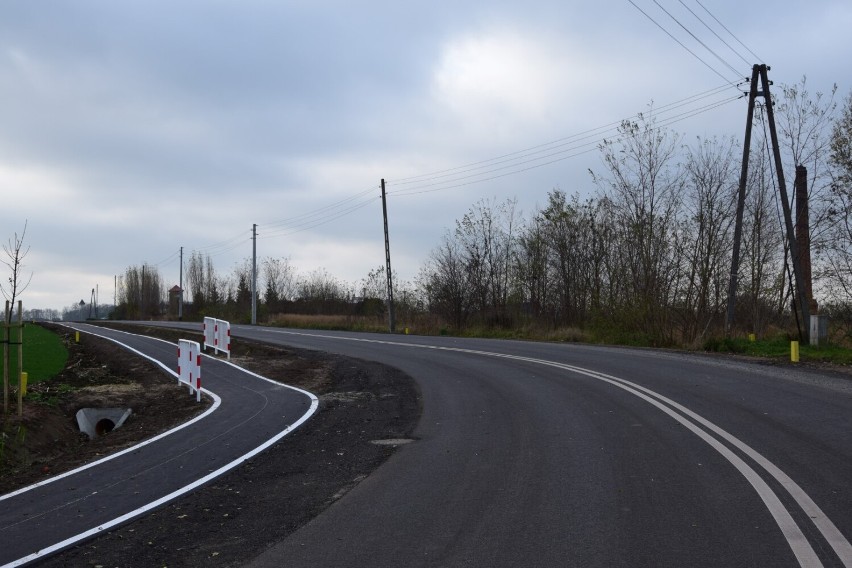 Nowa droga na odcinku Kokorzyn  - Szczodrowo gotowa