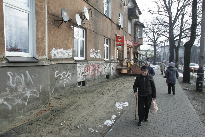 W Ligocie boją się chuliganów i kiboli. Chcą kamer w centrum dzielnicy