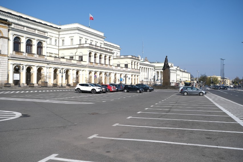 Początek prac projektowych nad pl. Teatralnym. W kolejce...