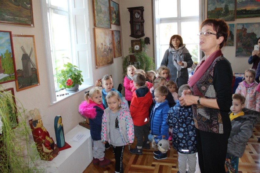 Przedszkolaki z Pocierzyna w gminie Osięciny zwiedzali Izbę Regionalną w Radziejowie [zdjęcia]