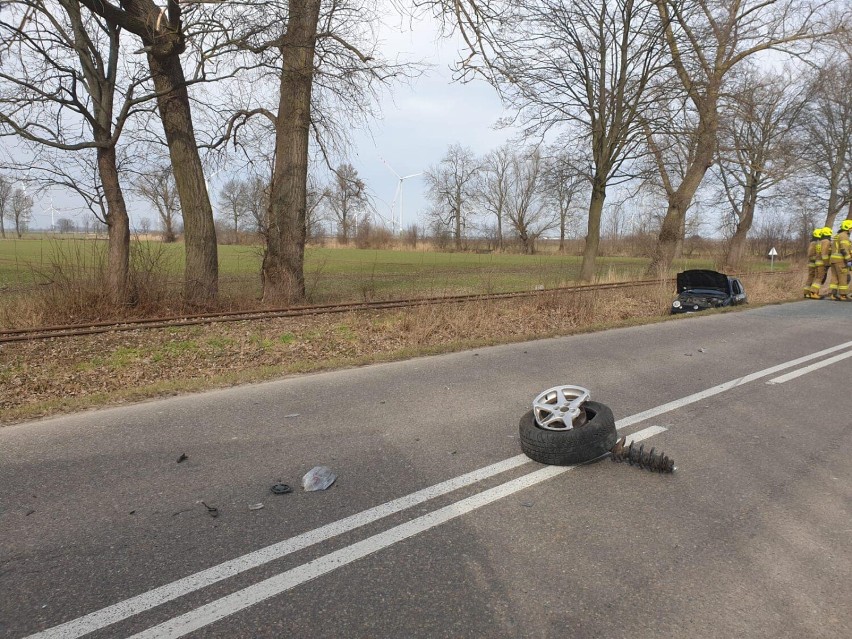 Zderzenie dwóch samochodów osobowych  na drodze 502 w miejscowości Cyganka