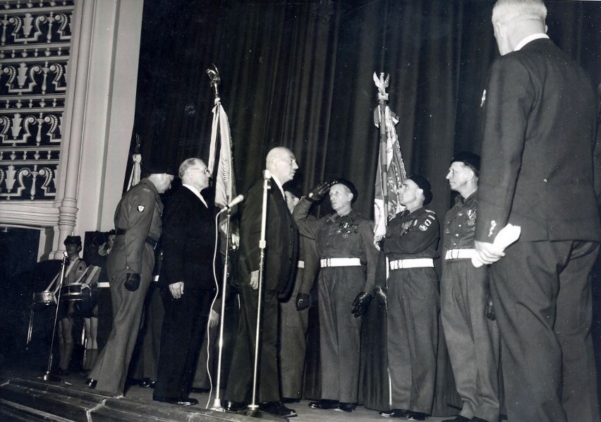 Sensacja historyczna w Częstochowie. Stanisław Sączek ma niepublikowane zdjęcia gen. Andersa [FOTO]