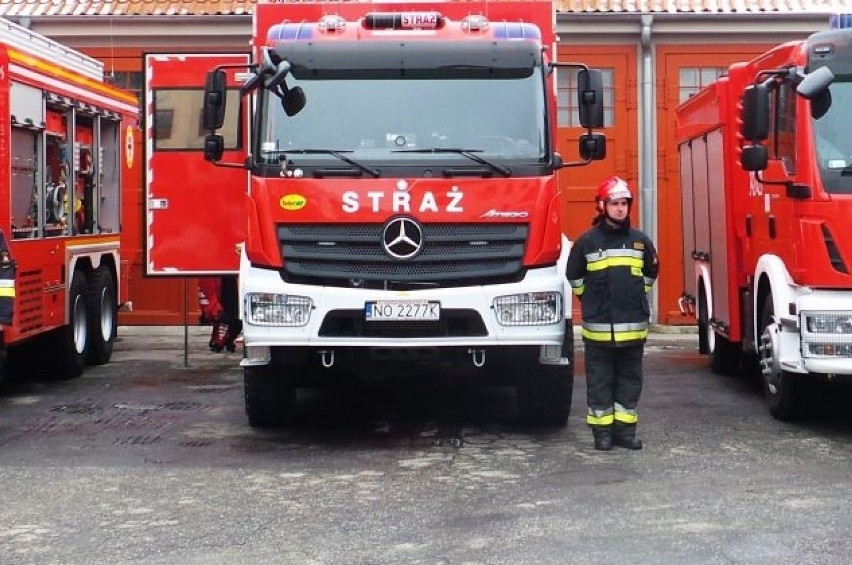 Marszałek Gustaw Marek Brzezin odwiedził strażaków