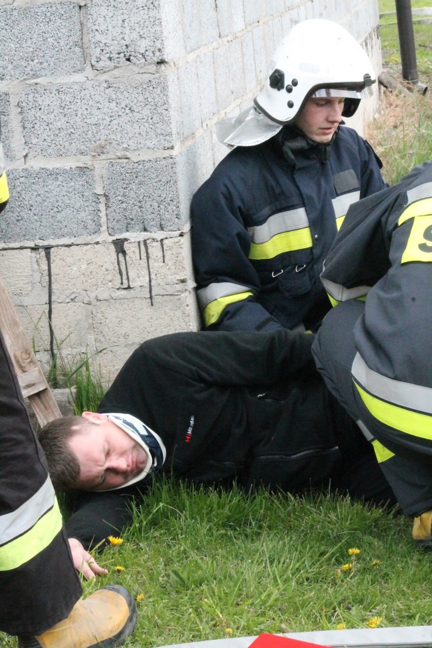 Manewry strażackie w Irządzach [FOTO]