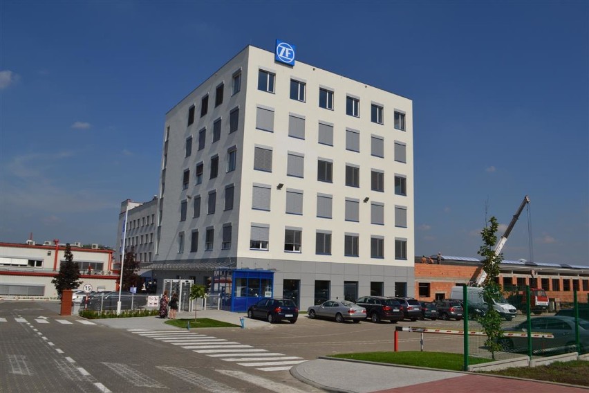 Kolejne miejsca pracy w nowym Centrum firmy ZF TRW w Częstochowie