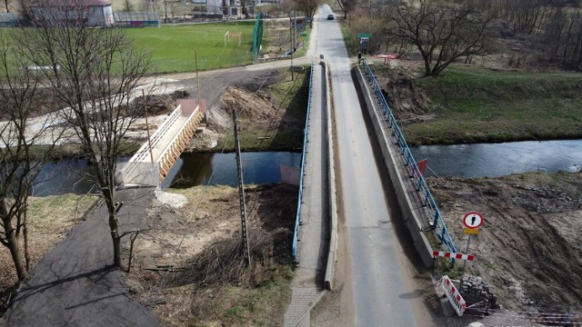 Most nad Przemszą w Preczowie w powiecie będzińskim zostanie rozebrany i wybudowany od nowa

Zobacz kolejne zdjęcia/plansze. Przesuwaj zdjęcia w prawo naciśnij strzałkę lub przycisk NASTĘPNE