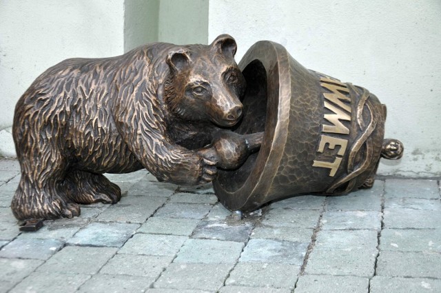 Pierwsze figurki niedźwiadków pojawiły się na ulicach Przemyśla.