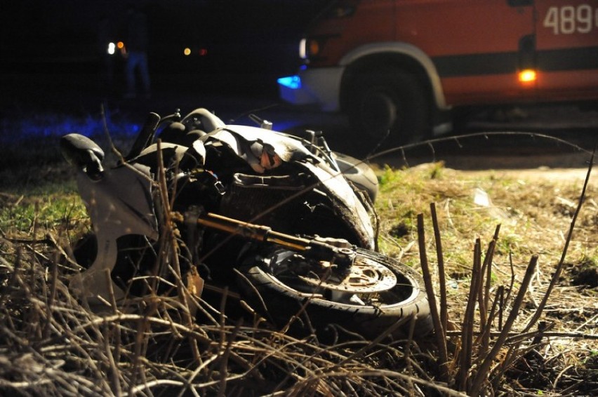 Wypadek w Karminie - nie żyje motocyklista [ZDJĘCIA]