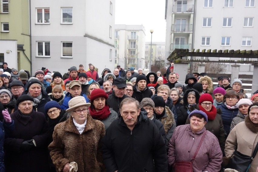 Wyższy czynsz na Olechowie i Janowie. Mieszkańcy protestują przeciw podwyżce [ZDJĘCIA]