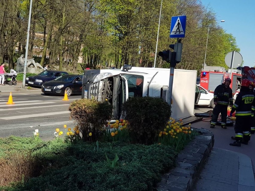 Wypadek karetki w Bytomiu