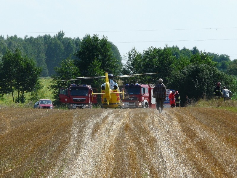 Helikopter zabrał rannego rolnika spod Burzenina