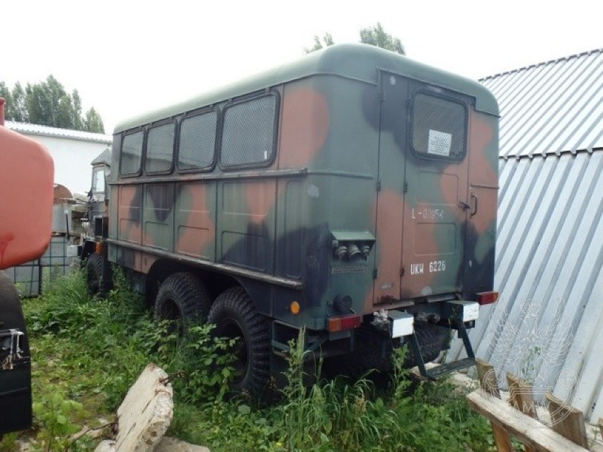 Laboratorium drogowo - lotniskowe na samochodzie STAR 660...