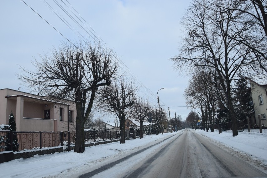 Zima na drogach Zduńskiej Woli. Miasto dopiero szuka firmy na nowy rok