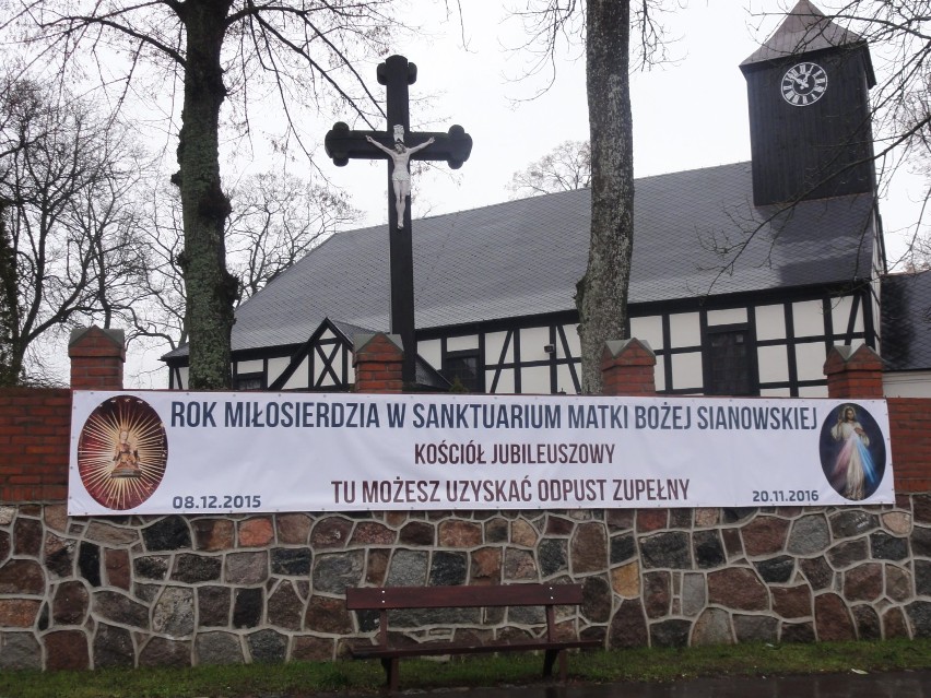 Sanktuarium Matki Bożej Sianowskiej - kościół jubileuszowy Roku Miłosierdzia