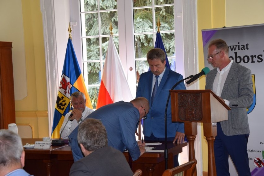 Lębork. Mirosław Tandek został drugim wiceprzewodniczącym rady powiatu lęborskiego FOTO,VIDEO