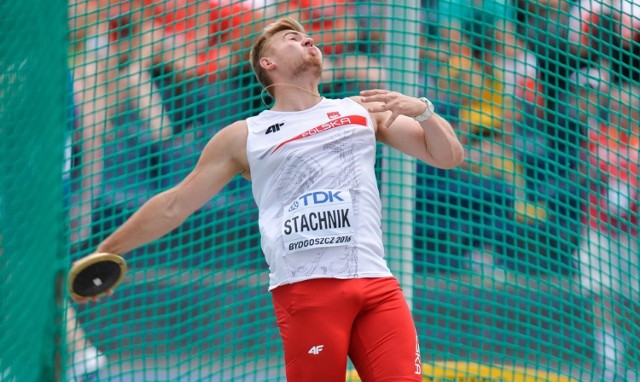 Oskar Stachnik rzuca po srebrny medal dla Polski