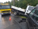 Wypadek pod Polskim Świętowem. Zderzyły się dwie auta osobowe i bus, ranne dziecko